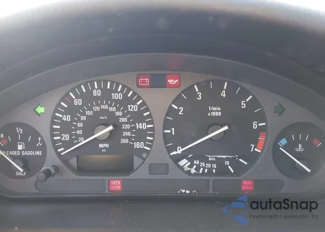 1993 BMW 318 Is z USA, uszkodzony, nr VIN WBABE5313PJA03765